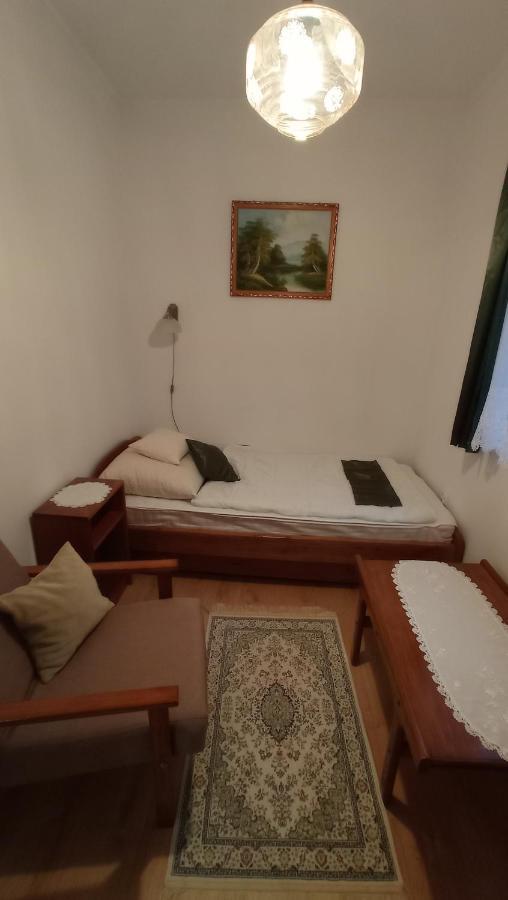 Londira Apartman Heviz Exterior photo